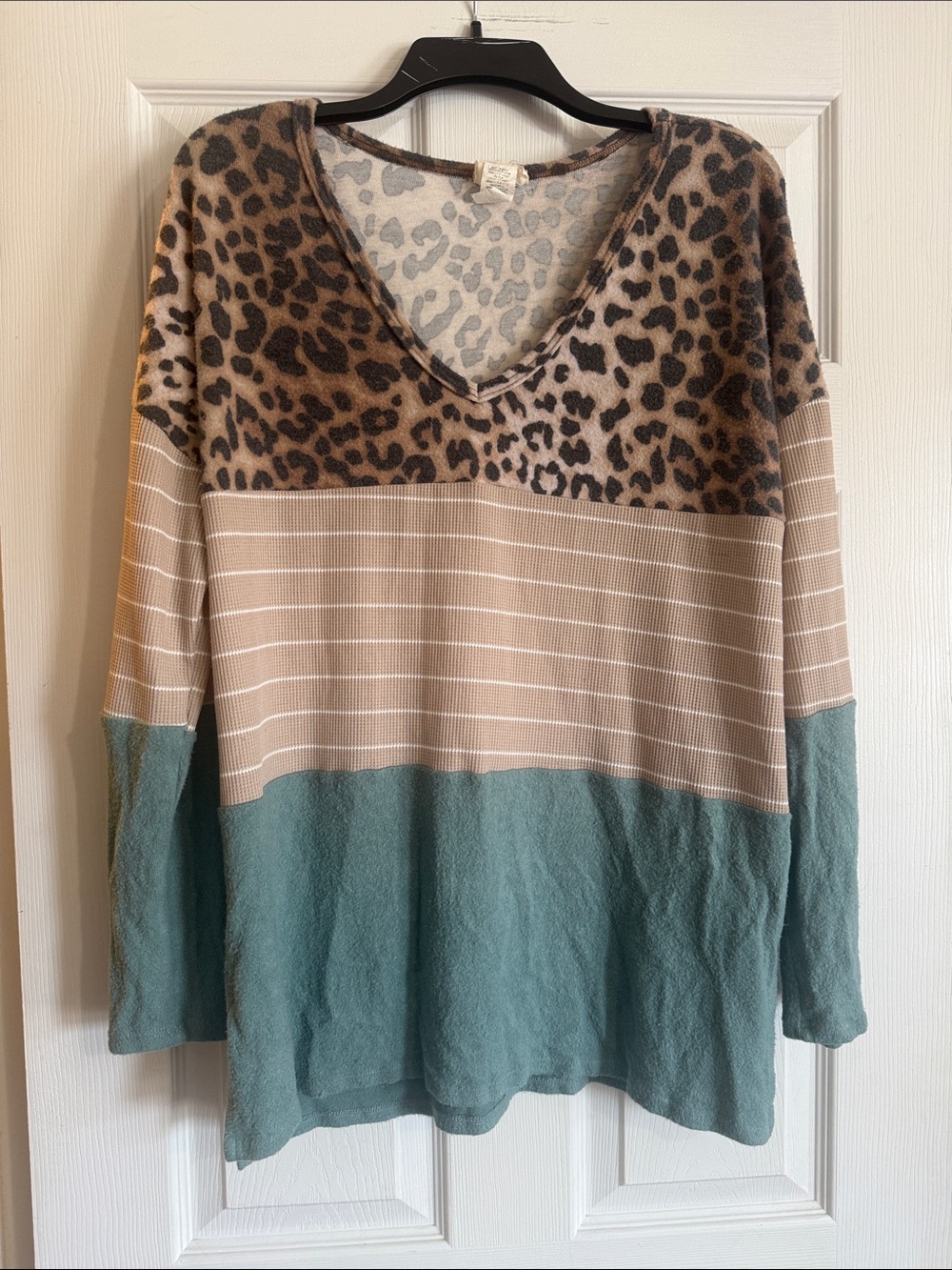 Leopard & Stripe Colorblock V-Neck Women’s Top - Tan & Green